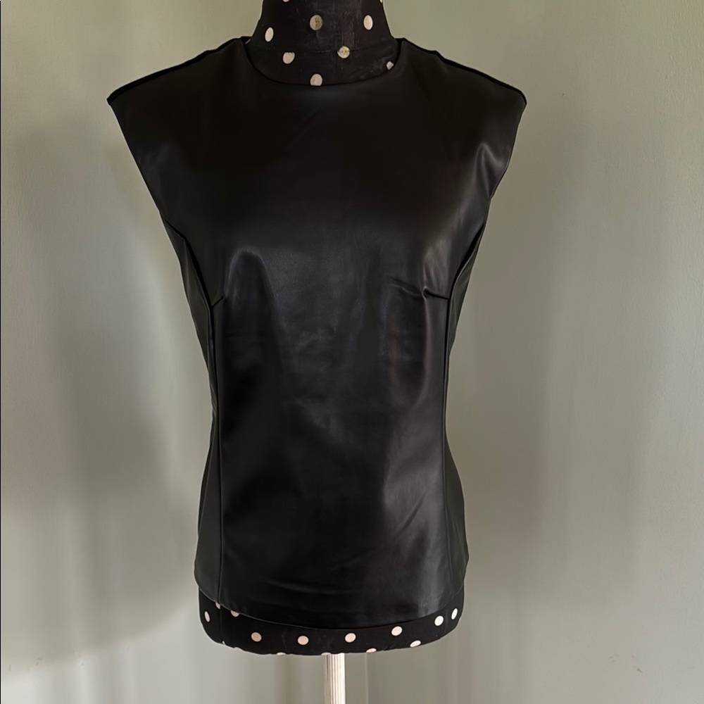 Black Sleeveless Top